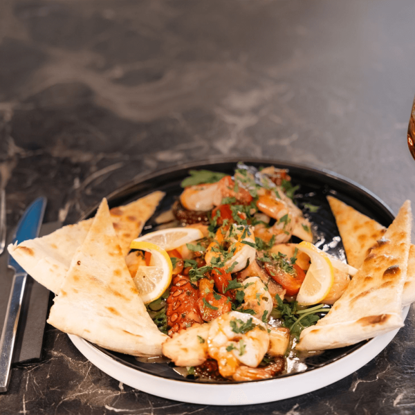 Tentacule de caracatita & Creveti in sos de vin alb