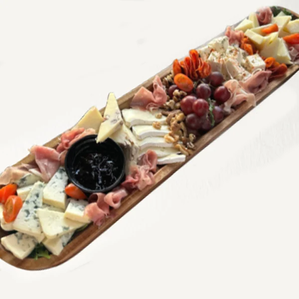 Platou mix branzeturi si mezeluri